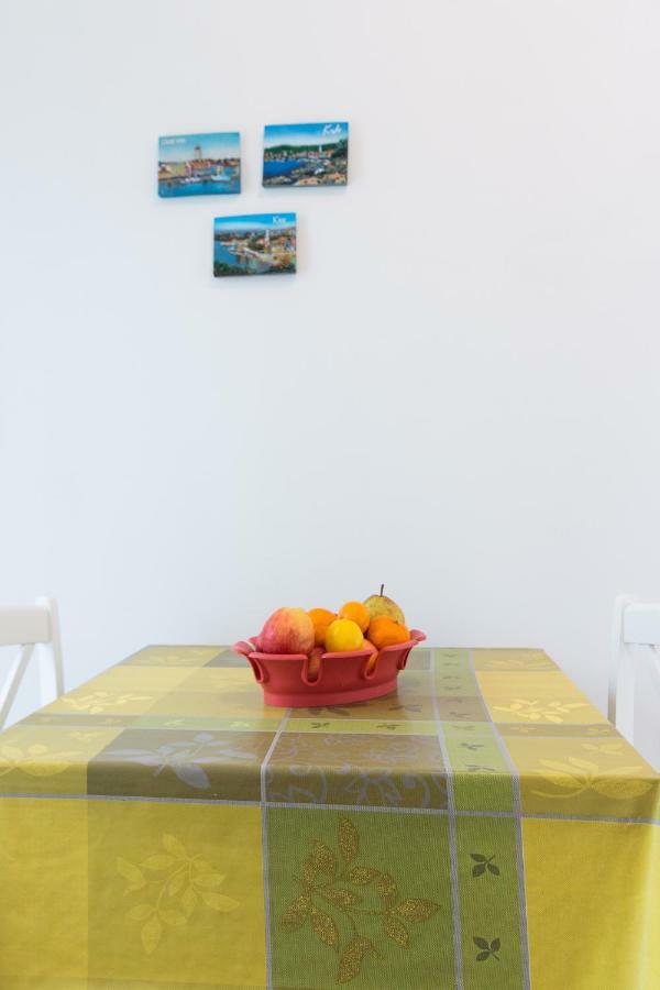 Apartments Karen Krk Town Luaran gambar